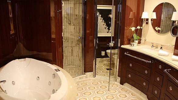 Oceania Cruises Riviera Owner's Suite 7.jpg